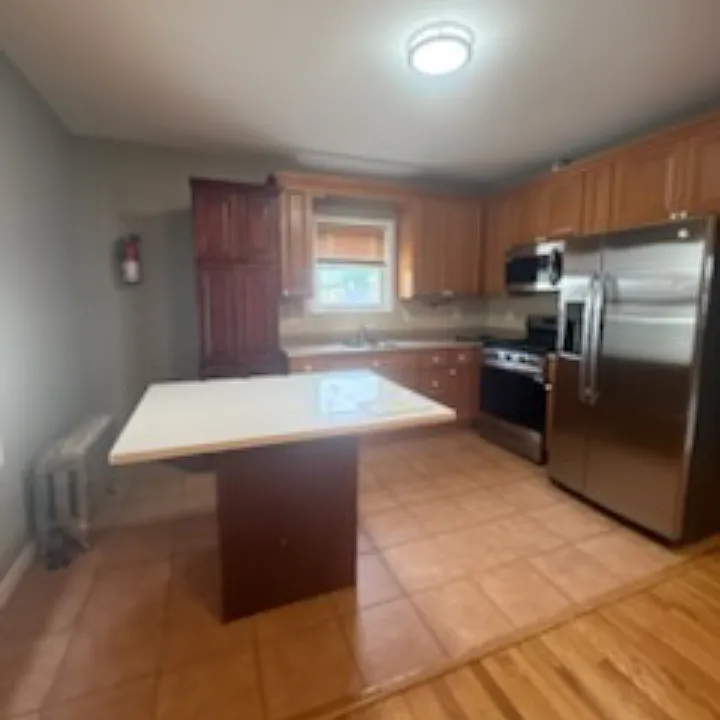 822-824 Sheridan Ave #2