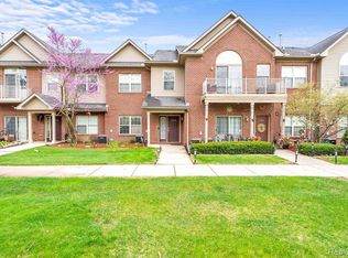 48888 Amanda Ln, Shelby Township, MI 48317