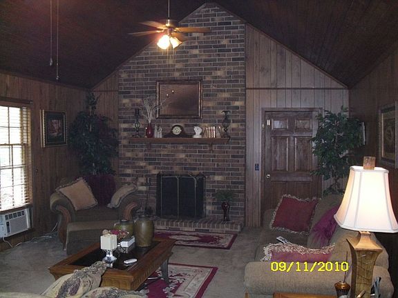 1594 Hernando Rd, Holly Springs, MS 38635