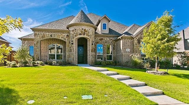 1st image of 104 Saint Tropez Dr