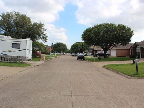 4th image of 5541 Creekridge Dr