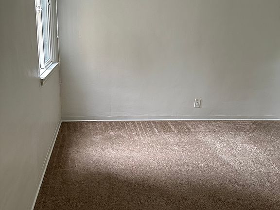 3rd image of 47 Seaview Ter APT C