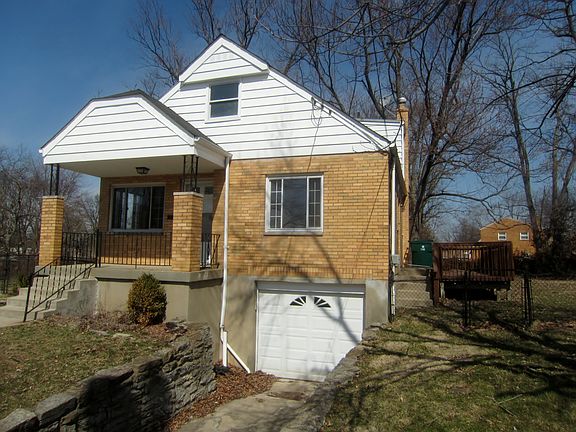 2nd image of 1031 Woodbriar Ln