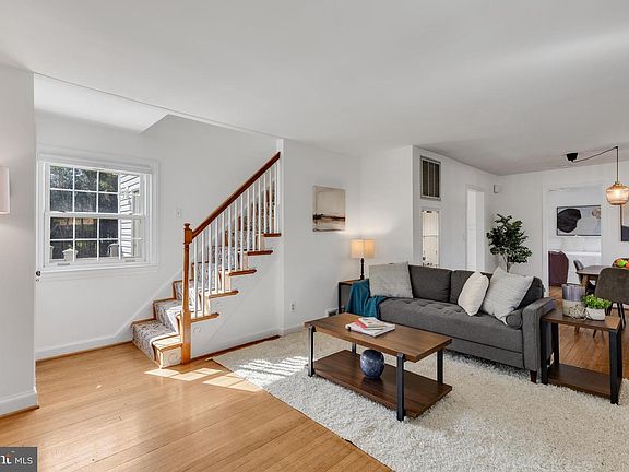 3rd image of 314 Whitestone Rd