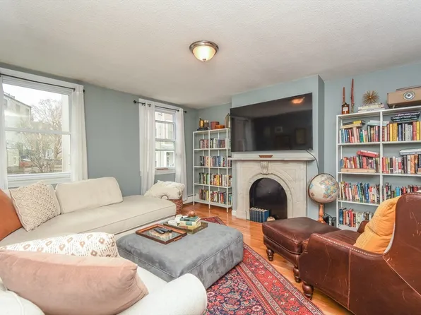 99 Bartlett St #2, Charlestown, MA 02129