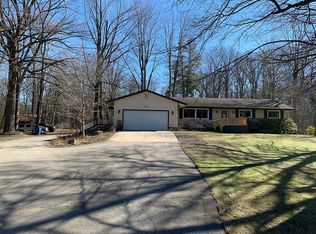 12563 Red Arrow Hwy, Sawyer, MI 49125