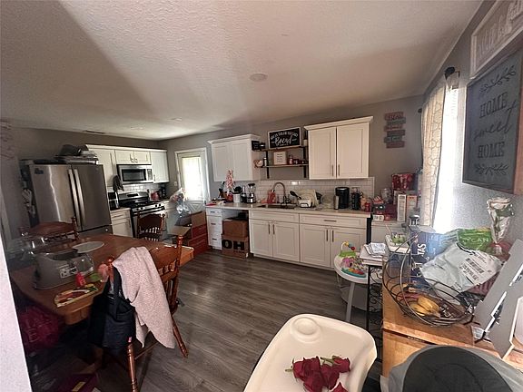 4th image of 4835 Winfield Rd