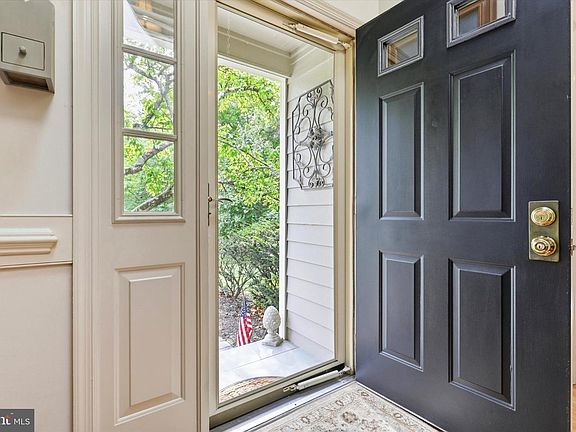 5th image of 280 Tulip Tree Ct