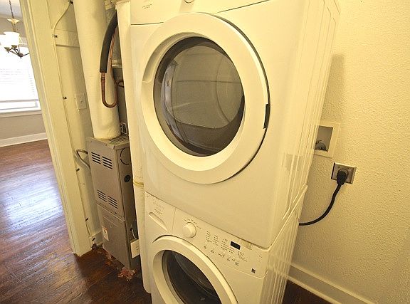 4th image of 811 E 42nd St APT 3E