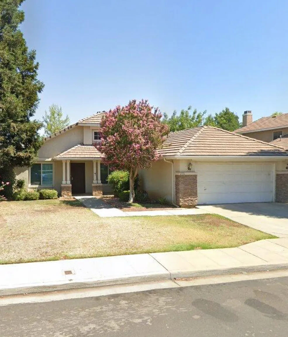2751 Fremont Ave photo 1