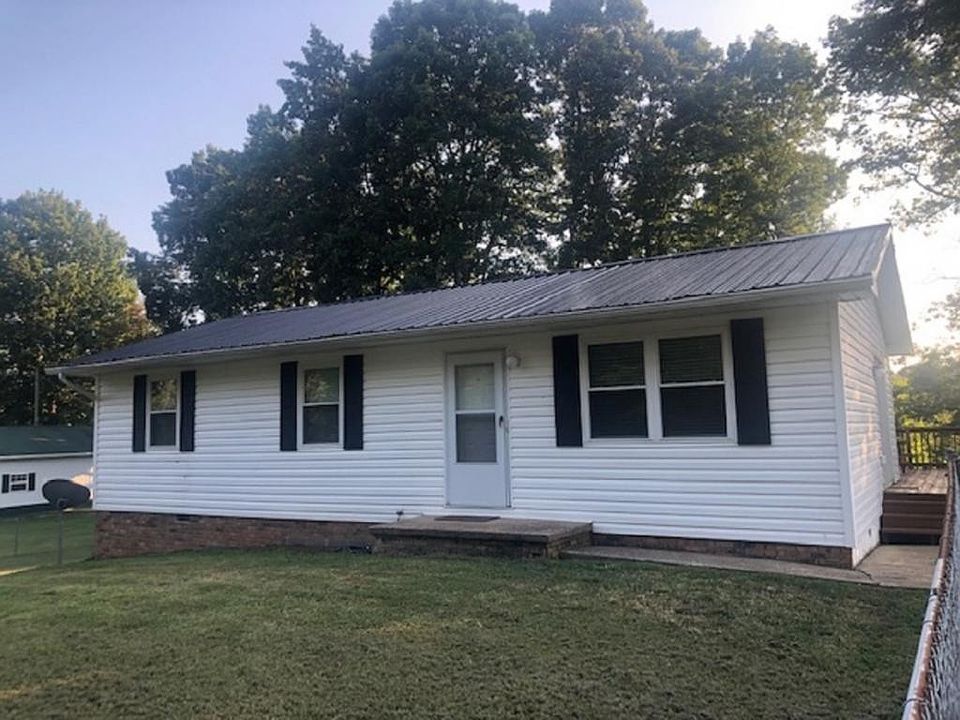 1st image of 218 Catawba St