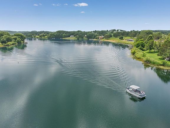 2nd image of L33 Dutch Hollow Drive #33