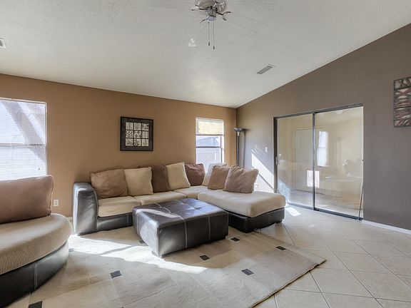 4th image of 3415 Painted Rock Dr NW