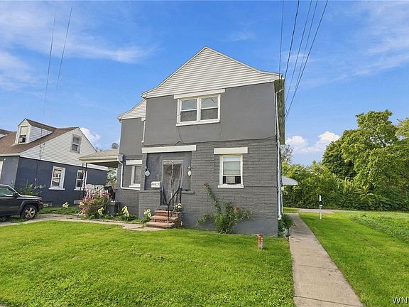 3rd image of 214 27th St