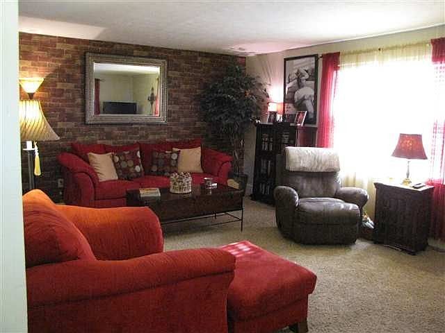2nd image of 3353 Palma Rd