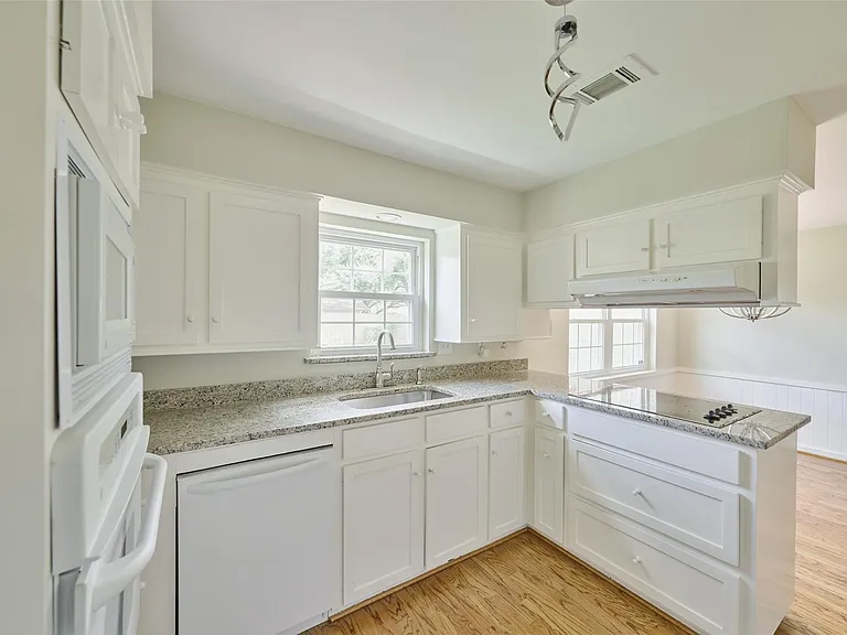 12402 Stafford Springs Dr — Photo 9