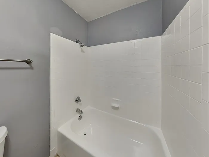 2405 Cripple Creek Dr — Photo 10