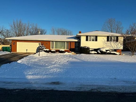 3rd image of 7755 Carolina Pl