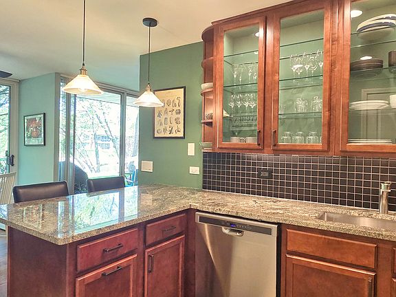 5th image of 1603 Fairway Dr APT 1F
