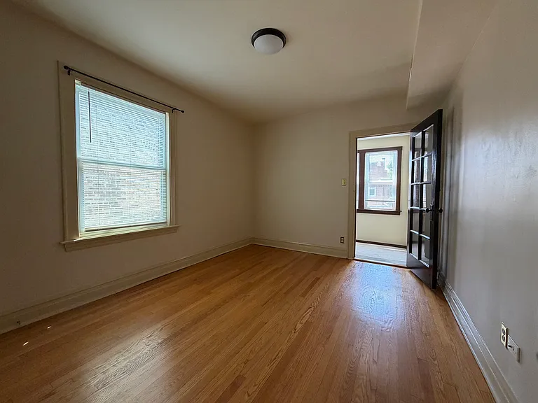 4957 W Sunnyside Ave #2 — Photo 7