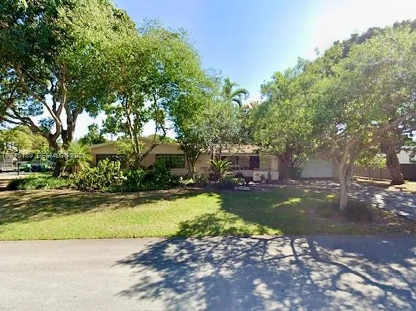 8340 SW 151st St, Palmetto Bay, FL 33158