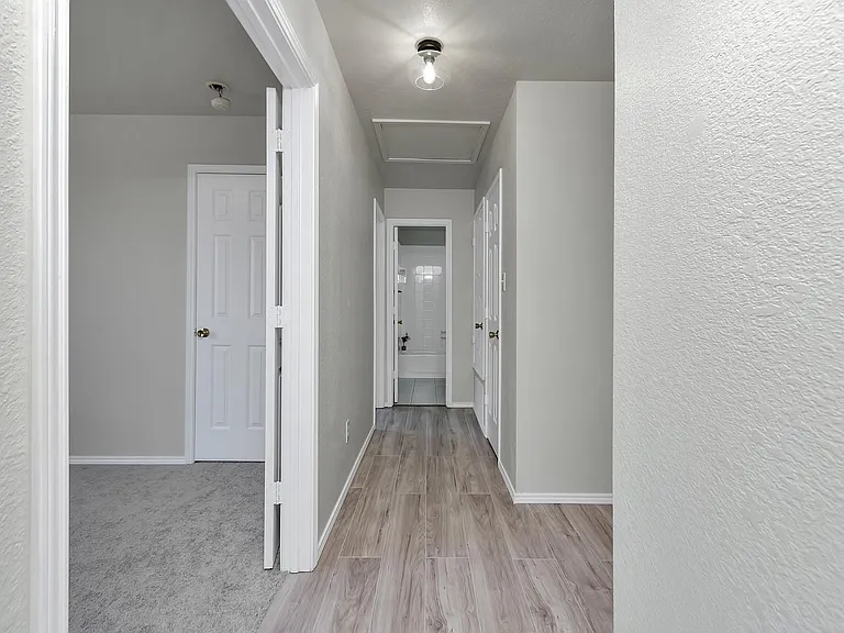 1037 Triple Crown Dr — Photo 5