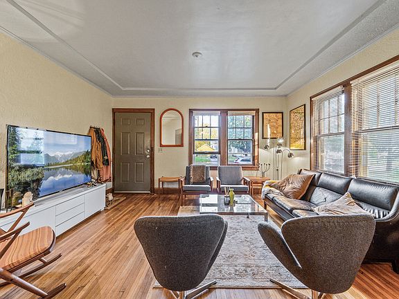 2nd image of 4053 Quail Ave N