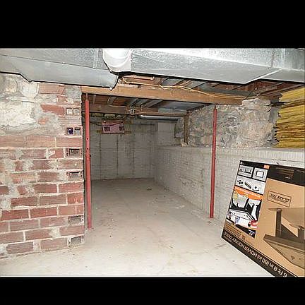 4th image of 312 S Adolph St