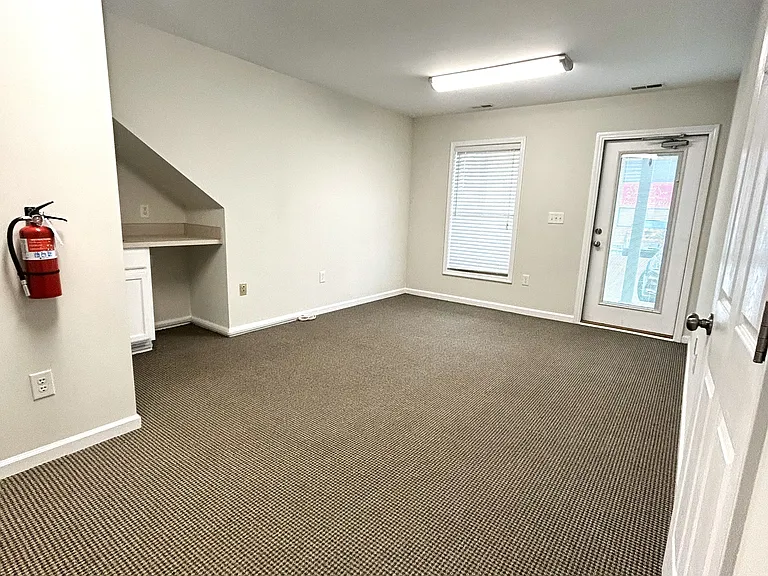 207 N 35th St #A — Photo 4