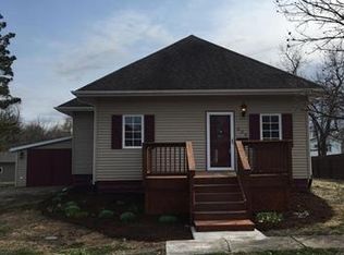 604 E Pine St, Gillespie, IL 62033