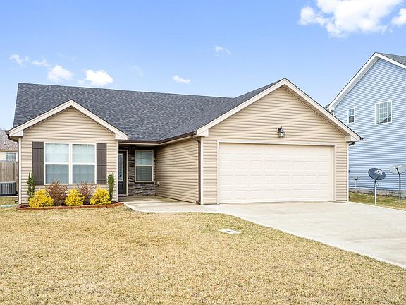 3rd image of 1285 Freedom Dr