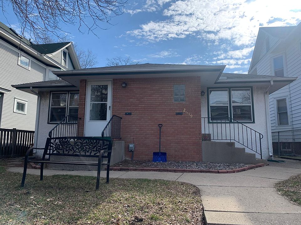 1st image of 2617 Colfax Ave S
