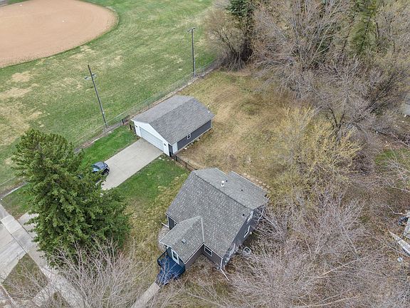4th image of 1016 Ella Ave NW