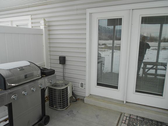 5th image of 966 W Georgia Dr #2