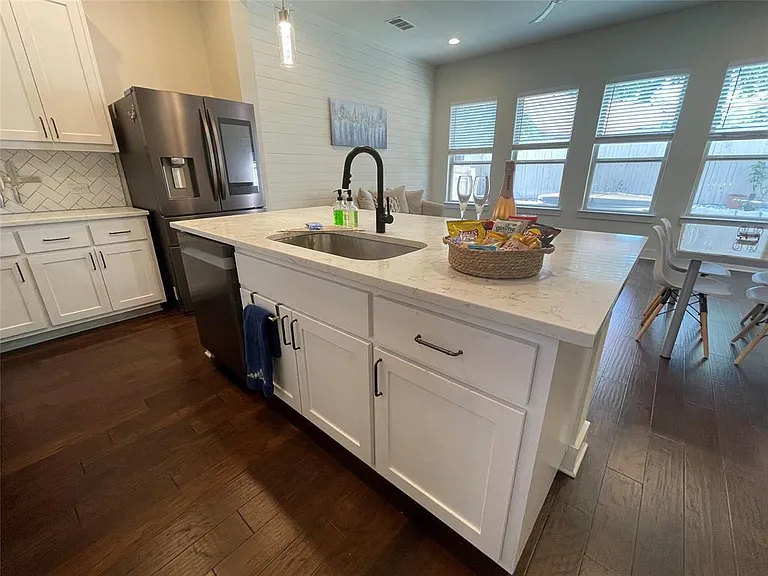 13501 Metric Blvd #45 — Photo 3