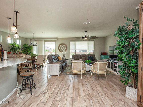 2nd image of 27421 W PONTIAC Drive