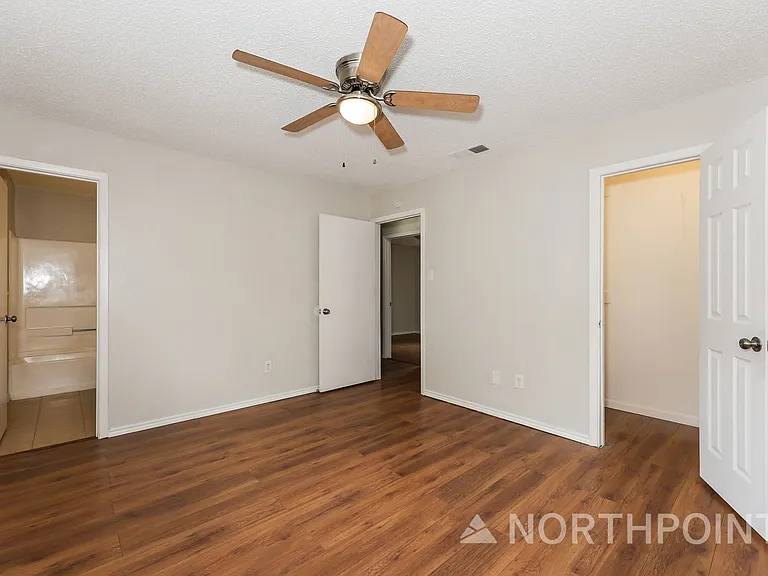521 Jean Dr — Photo 9