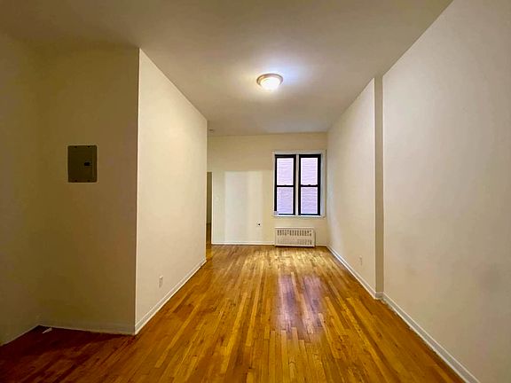 3rd image of 218 6th Ave #1CC