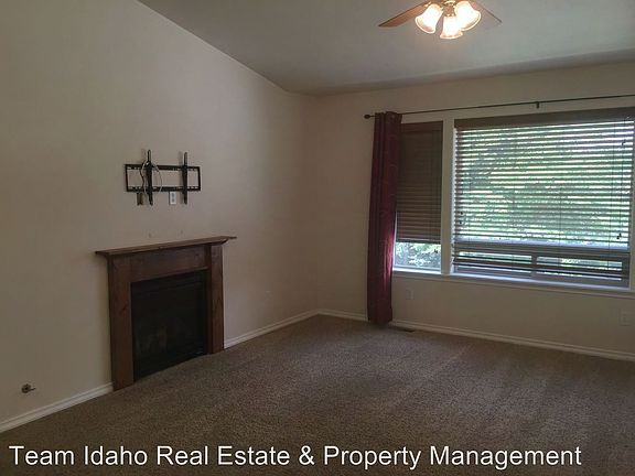 2nd image of 2240 Westview Dr