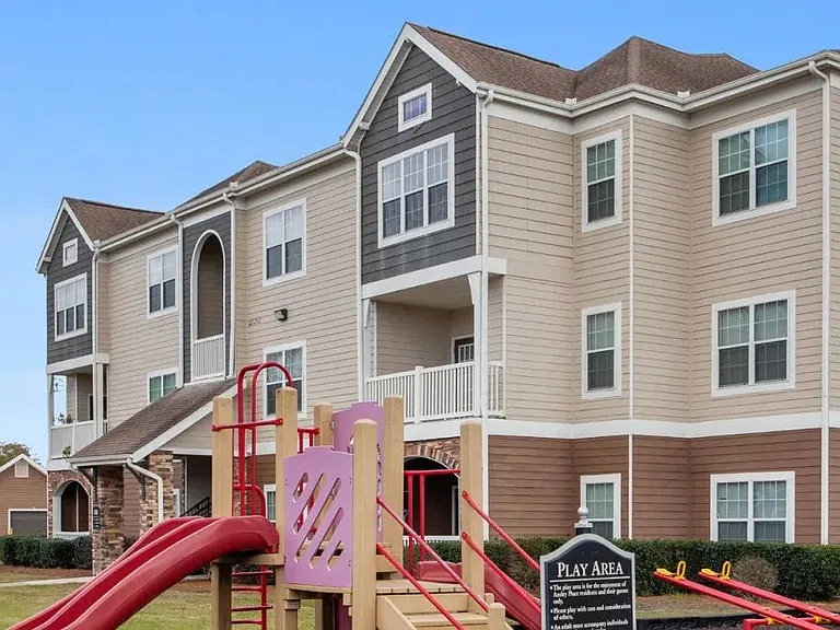 Ansley Place — Photo 16
