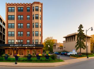 Scoville Manor Apartments, Oak Park, IL 60301