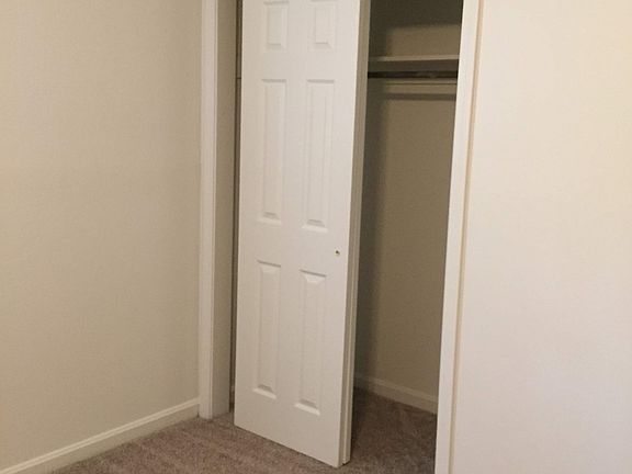 5th image of 10419 Hidden Valley Ln E #C33007e69