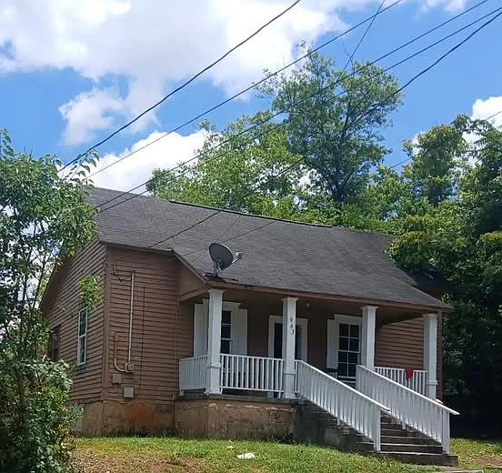 963 King Edward Ave SE