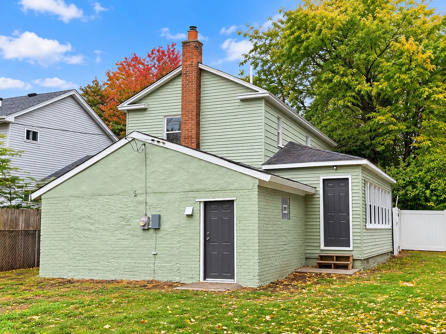 3 bed, 1873 sqft, $1,900 — Photo 3