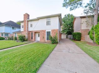 2903 N Blue Meadow Cir, Sugar Land, TX 77479