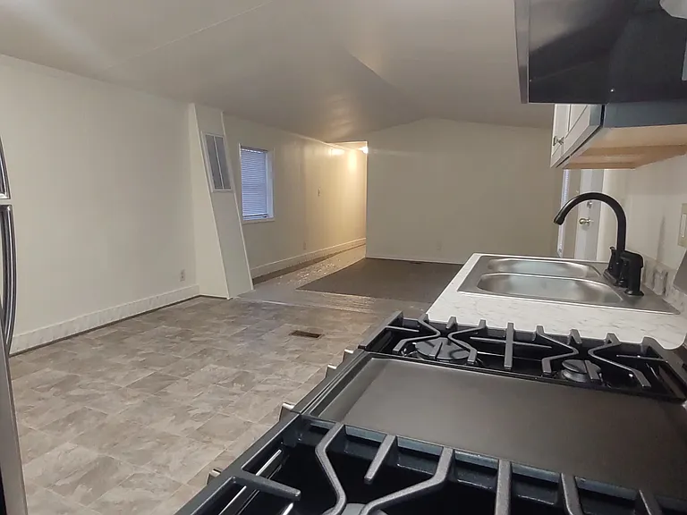 8672 Doris St — Photo 14