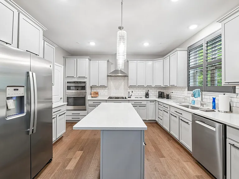 10400 Del Ray Ct — Photo 14
