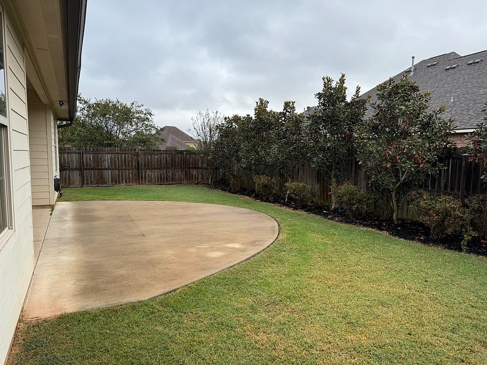 2nd image of 522 Ranger Dr