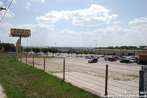 2nd image of 6171 NW Loop 410