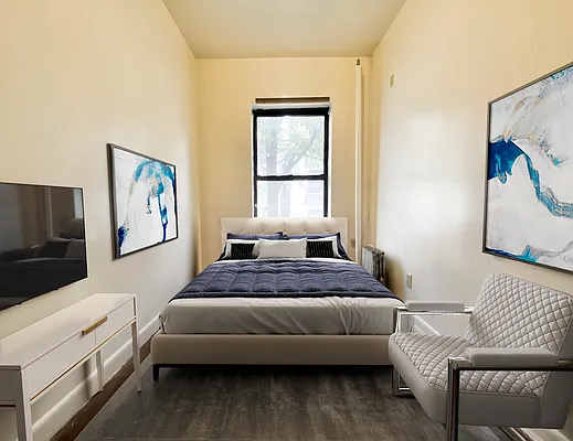 Rented by Vector New York, LLC | media 8